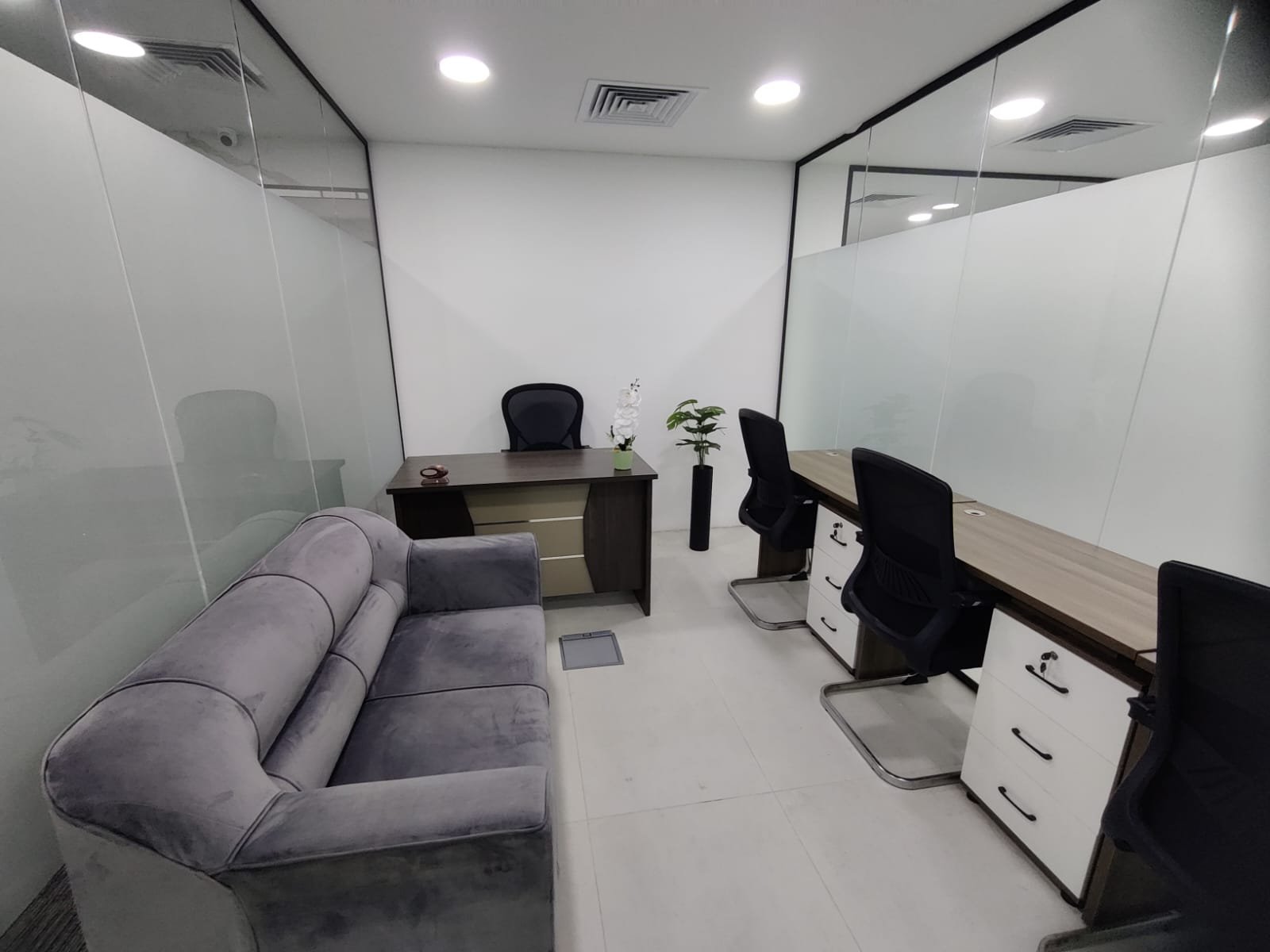 Office Cabin - Image 2